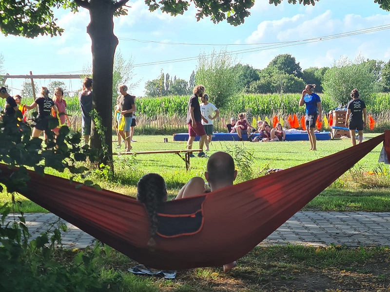 Kamperen in festivalsferen